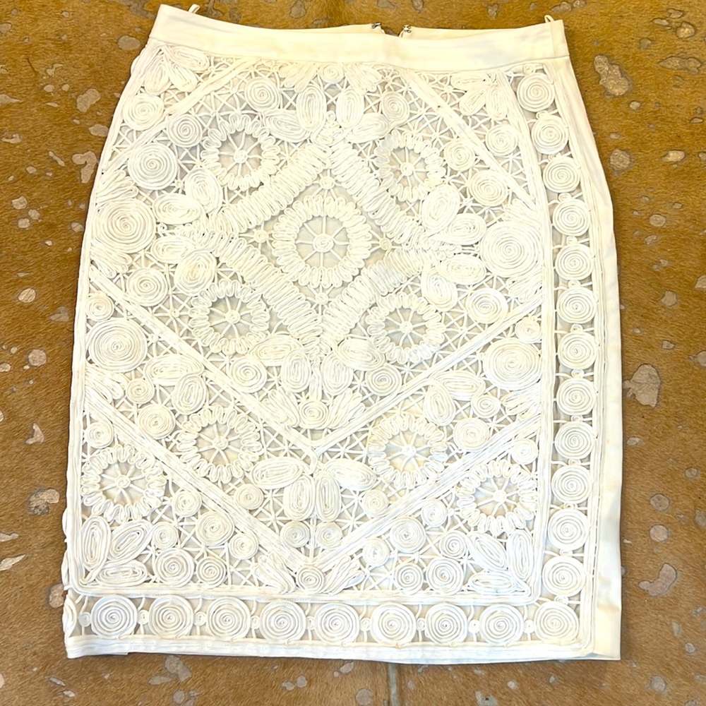 LA PERLA WHITE SKIRY. Macrame lace front